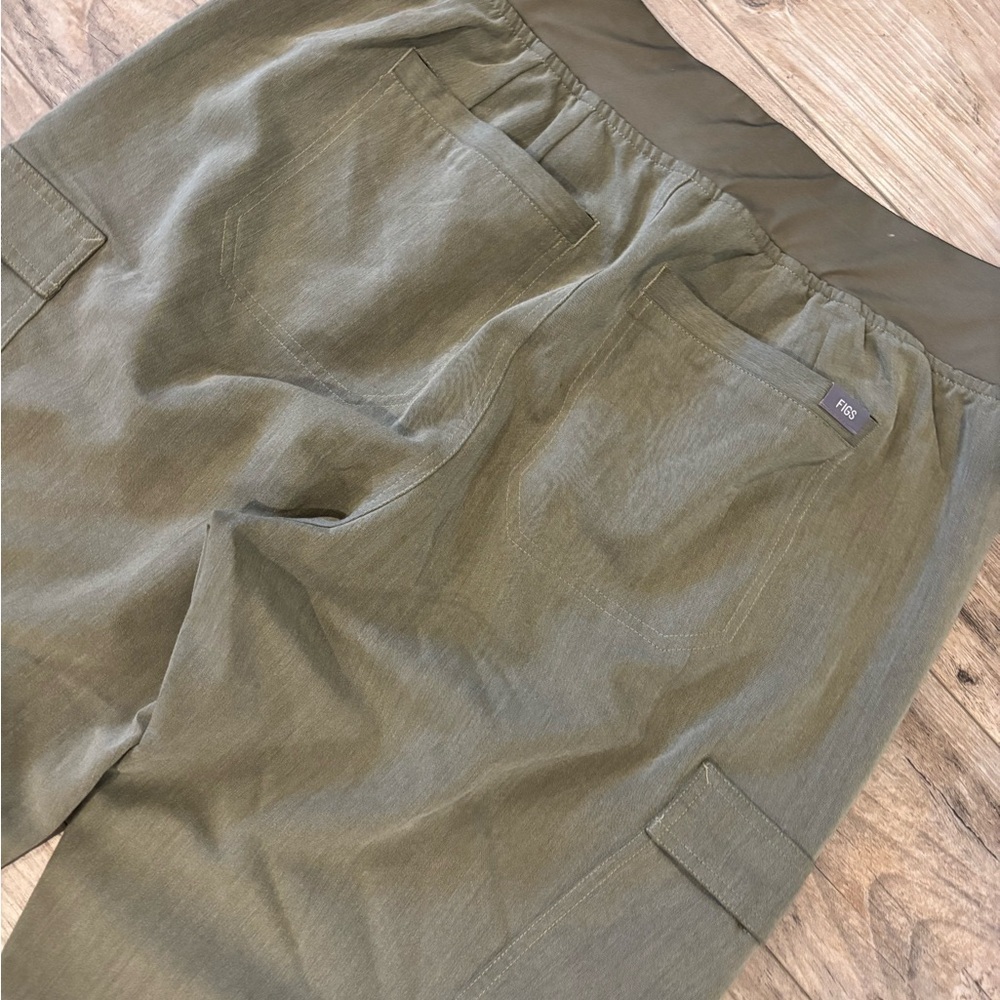 FIGS Green Scrub Pants Size Tall Large - Picture 4 of 4